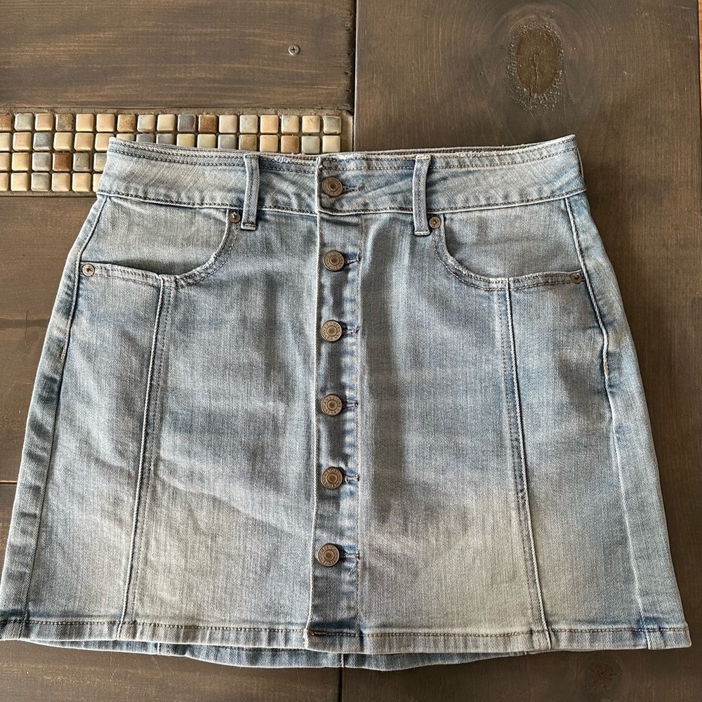 American Eagle A-Line Hi-Rise Mini Skirt - Size 6
